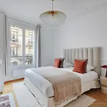 Elegant Apartment - 2Br-4P - Pantheon